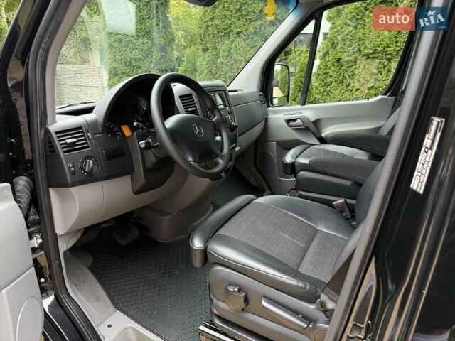Черный Мерседес Sprinter, объемом двигателя 2.2 л и пробегом 181 тыс. км за 26900 $, фото 37 на Automoto.ua