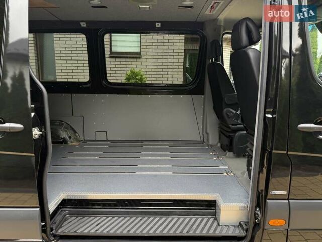 Черный Мерседес Sprinter, объемом двигателя 2.2 л и пробегом 181 тыс. км за 26900 $, фото 58 на Automoto.ua
