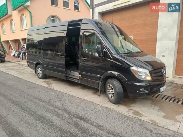 Черный Мерседес Sprinter, объемом двигателя 0 л и пробегом 270 тыс. км за 33700 $, фото 5 на Automoto.ua