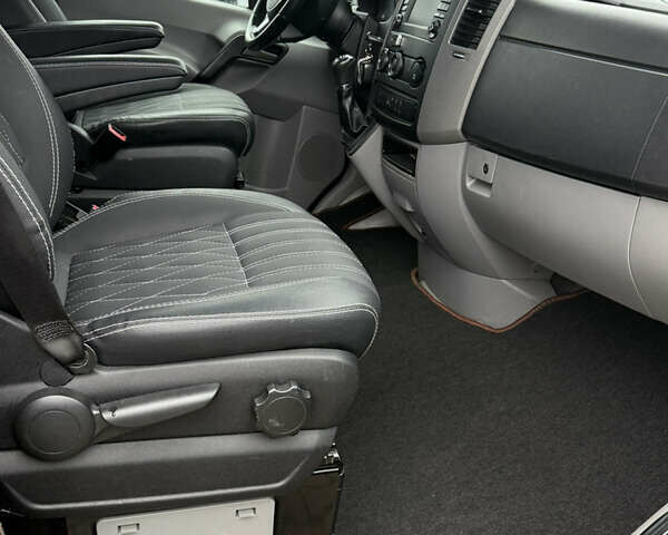 Чорний Мерседес Sprinter, об'ємом двигуна 3 л та пробігом 470 тис. км за 37500 $, фото 24 на Automoto.ua