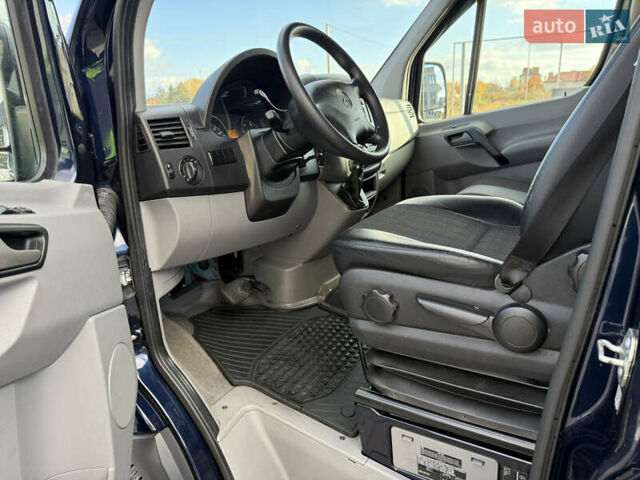 Черный Мерседес Sprinter, объемом двигателя 0 л и пробегом 185 тыс. км за 30800 $, фото 9 на Automoto.ua