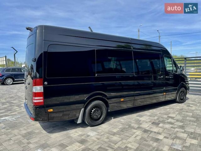 Черный Мерседес Sprinter, объемом двигателя 2.2 л и пробегом 161 тыс. км за 32500 $, фото 2 на Automoto.ua