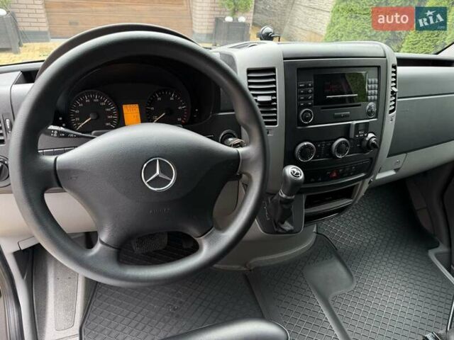 Черный Мерседес Sprinter, объемом двигателя 2.2 л и пробегом 181 тыс. км за 26900 $, фото 43 на Automoto.ua