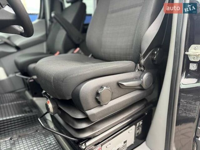 Черный Мерседес Sprinter, объемом двигателя 3 л и пробегом 400 тыс. км за 36500 $, фото 18 на Automoto.ua