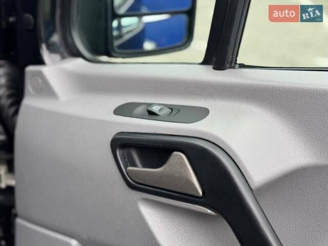 Черный Мерседес Sprinter, объемом двигателя 3 л и пробегом 400 тыс. км за 36500 $, фото 28 на Automoto.ua