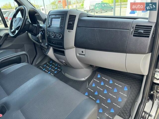 Черный Мерседес Sprinter, объемом двигателя 2.2 л и пробегом 161 тыс. км за 32500 $, фото 31 на Automoto.ua