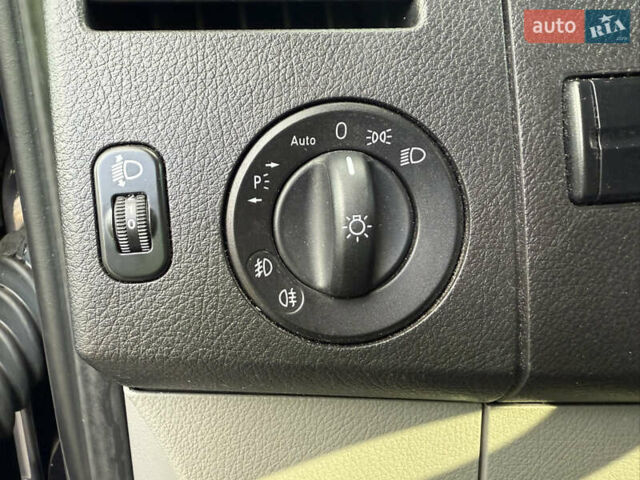 Черный Мерседес Sprinter, объемом двигателя 0 л и пробегом 185 тыс. км за 30800 $, фото 28 на Automoto.ua