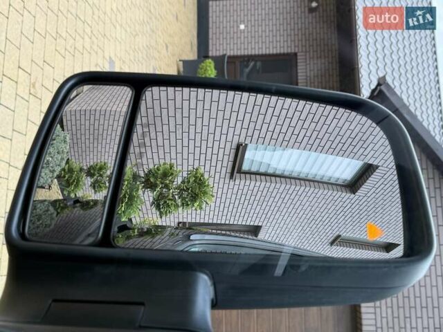 Черный Мерседес Sprinter, объемом двигателя 2.2 л и пробегом 181 тыс. км за 26900 $, фото 35 на Automoto.ua