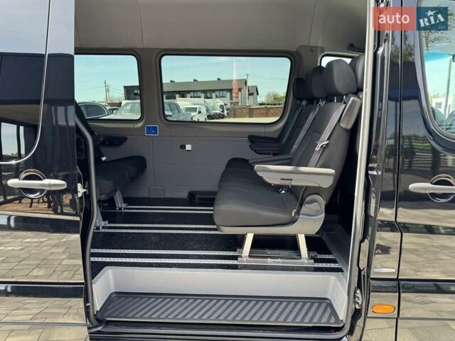 Черный Мерседес Sprinter, объемом двигателя 2.2 л и пробегом 161 тыс. км за 32500 $, фото 29 на Automoto.ua
