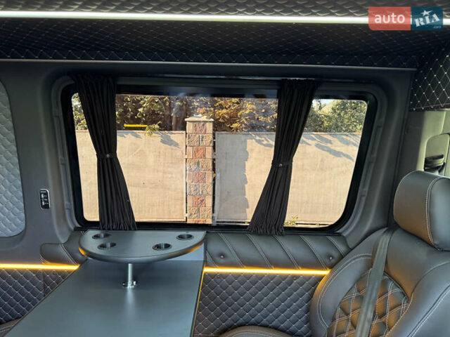 Чорний Мерседес Sprinter, об'ємом двигуна 2.2 л та пробігом 205 тис. км за 46990 $, фото 63 на Automoto.ua