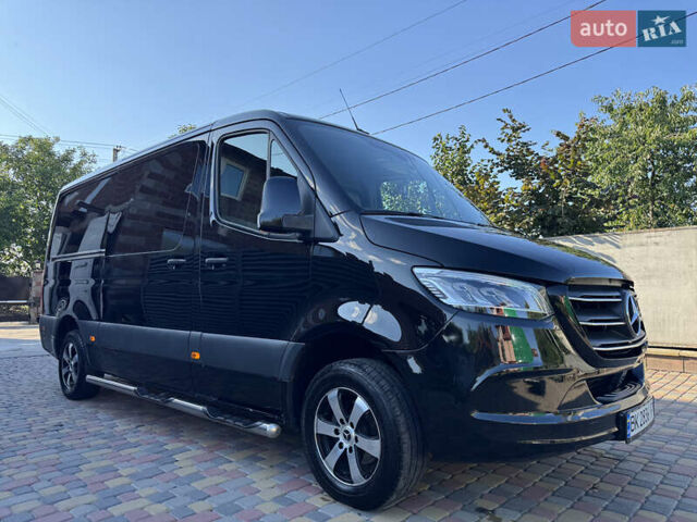 Чорний Мерседес Sprinter, об'ємом двигуна 2.2 л та пробігом 205 тис. км за 46990 $, фото 1 на Automoto.ua