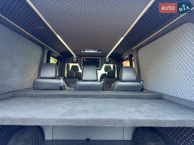 Чорний Мерседес Sprinter, об'ємом двигуна 2.2 л та пробігом 205 тис. км за 46990 $, фото 44 на Automoto.ua