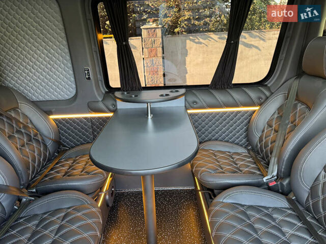 Чорний Мерседес Sprinter, об'ємом двигуна 2.2 л та пробігом 205 тис. км за 46990 $, фото 55 на Automoto.ua