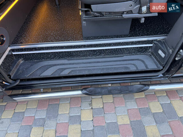 Чорний Мерседес Sprinter, об'ємом двигуна 2.2 л та пробігом 205 тис. км за 46990 $, фото 59 на Automoto.ua