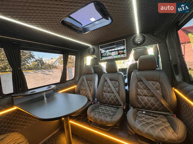 Чорний Мерседес Sprinter, об'ємом двигуна 2.2 л та пробігом 205 тис. км за 46990 $, фото 69 на Automoto.ua
