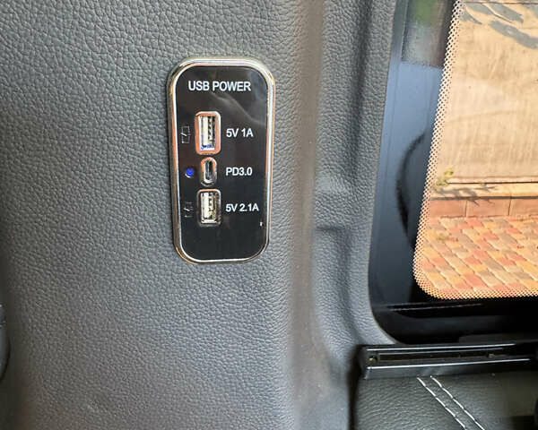 Чорний Мерседес Sprinter, об'ємом двигуна 2.2 л та пробігом 205 тис. км за 46990 $, фото 66 на Automoto.ua