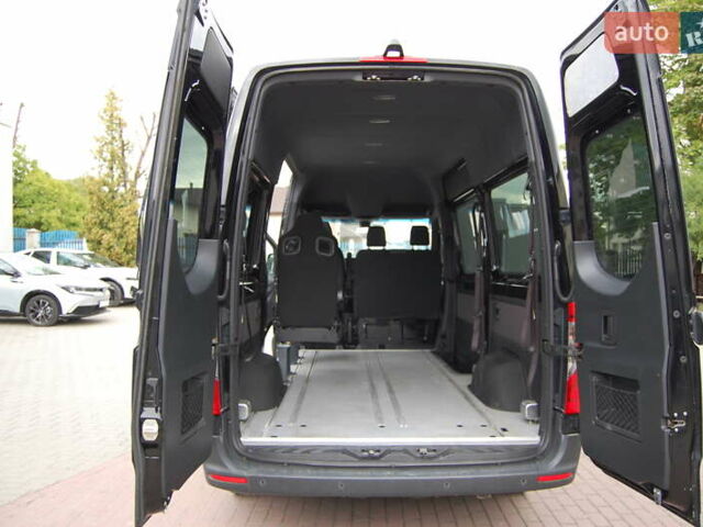Черный Мерседес Sprinter, объемом двигателя 2.14 л и пробегом 471 тыс. км за 27800 $, фото 11 на Automoto.ua