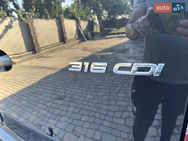Чорний Мерседес Sprinter, об'ємом двигуна 2.2 л та пробігом 205 тис. км за 46990 $, фото 39 на Automoto.ua