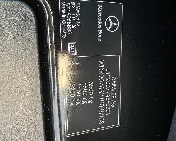 Чорний Мерседес Sprinter, об'ємом двигуна 2.2 л та пробігом 205 тис. км за 46990 $, фото 21 на Automoto.ua