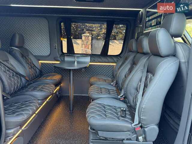 Чорний Мерседес Sprinter, об'ємом двигуна 2.2 л та пробігом 205 тис. км за 46990 $, фото 60 на Automoto.ua