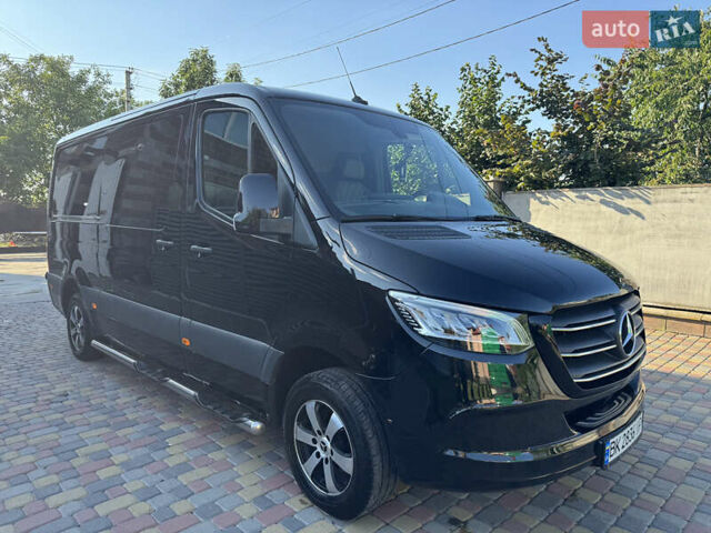 Чорний Мерседес Sprinter, об'ємом двигуна 2.2 л та пробігом 205 тис. км за 46990 $, фото 2 на Automoto.ua