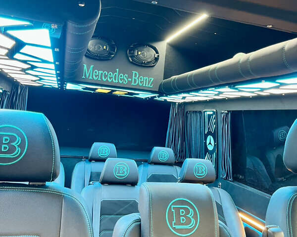 Чорний Мерседес Sprinter, об'ємом двигуна 2.99 л та пробігом 340 тис. км за 58000 $, фото 16 на Automoto.ua