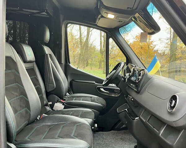 Чорний Мерседес Sprinter, об'ємом двигуна 2.99 л та пробігом 340 тис. км за 58000 $, фото 13 на Automoto.ua