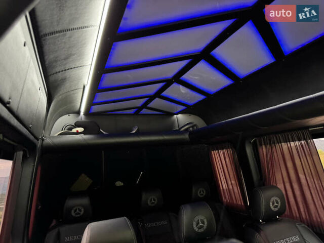 Чорний Мерседес Sprinter, об'ємом двигуна 2.9 л та пробігом 370 тис. км за 49500 $, фото 24 на Automoto.ua