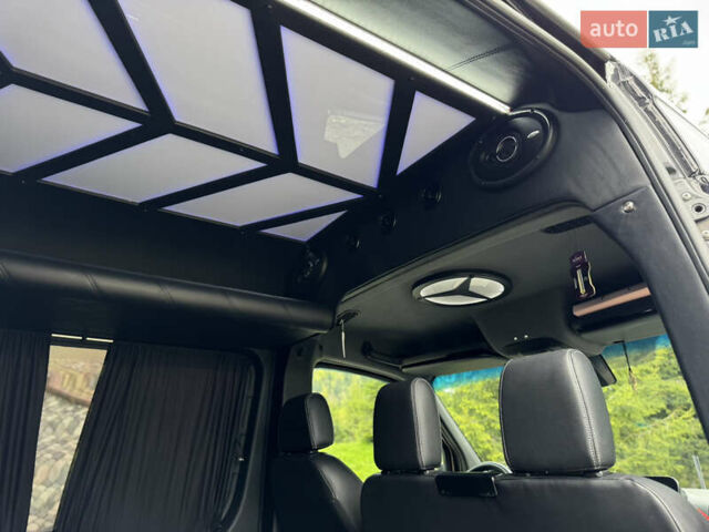 Чорний Мерседес Sprinter, об'ємом двигуна 2.9 л та пробігом 370 тис. км за 49500 $, фото 32 на Automoto.ua
