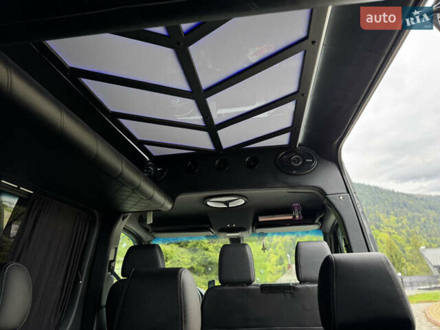 Чорний Мерседес Sprinter, об'ємом двигуна 2.9 л та пробігом 370 тис. км за 47000 $, фото 33 на Automoto.ua