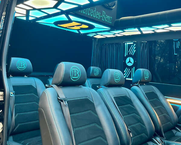 Чорний Мерседес Sprinter, об'ємом двигуна 2.99 л та пробігом 340 тис. км за 58000 $, фото 15 на Automoto.ua