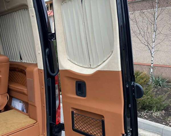 Черный Мерседес Sprinter, объемом двигателя 2.14 л и пробегом 3 тыс. км за 180000 $, фото 17 на Automoto.ua