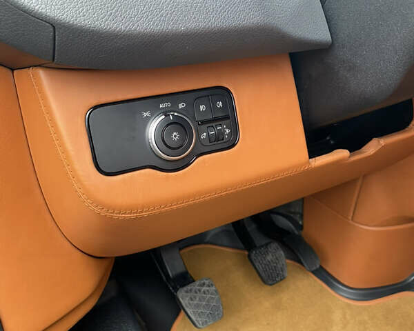 Чорний Мерседес Sprinter, об'ємом двигуна 2.14 л та пробігом 3 тис. км за 180000 $, фото 10 на Automoto.ua