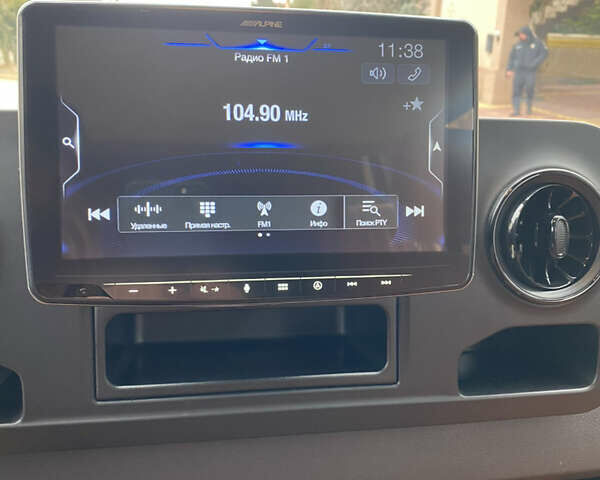 Чорний Мерседес Sprinter, об'ємом двигуна 2.14 л та пробігом 3 тис. км за 180000 $, фото 8 на Automoto.ua