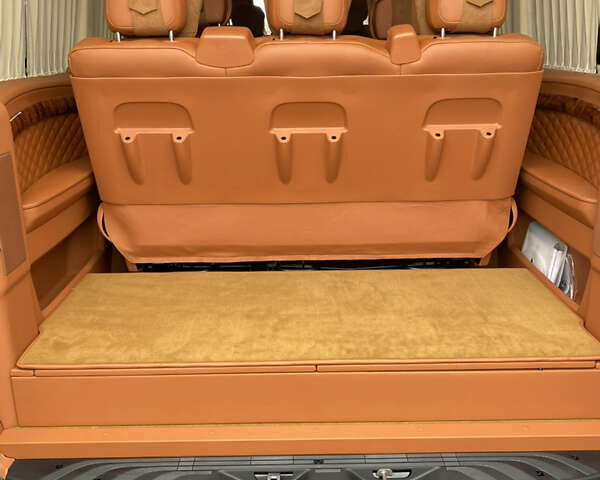 Чорний Мерседес Sprinter, об'ємом двигуна 2.14 л та пробігом 3 тис. км за 180000 $, фото 19 на Automoto.ua