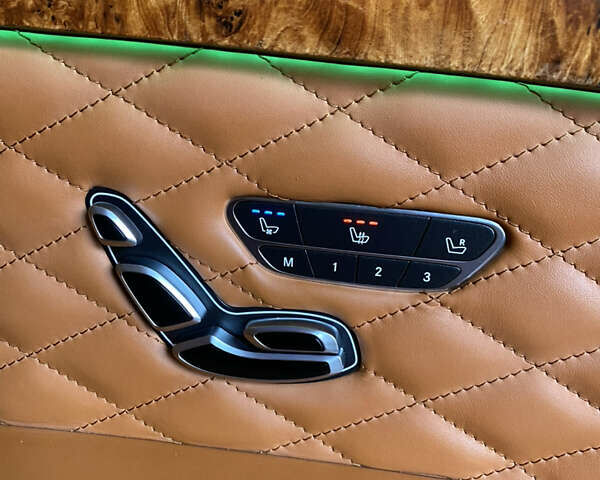 Чорний Мерседес Sprinter, об'ємом двигуна 2.14 л та пробігом 3 тис. км за 180000 $, фото 22 на Automoto.ua