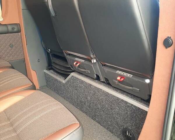 Чорний Мерседес Sprinter, об'ємом двигуна 3 л та пробігом 225 тис. км за 51800 $, фото 21 на Automoto.ua