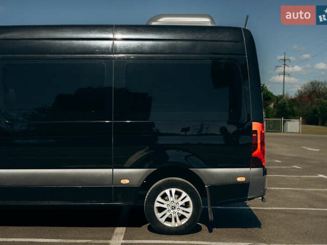 Черный Мерседес Sprinter, объемом двигателя 1.9 л и пробегом 260 тыс. км за 45000 $, фото 9 на Automoto.ua