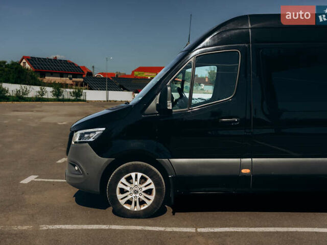 Черный Мерседес Sprinter, объемом двигателя 1.9 л и пробегом 260 тыс. км за 45000 $, фото 5 на Automoto.ua