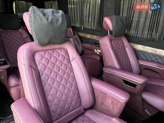 Черный Мерседес Sprinter, объемом двигателя 1.99 л и пробегом 17 тыс. км за 250000 $, фото 107 на Automoto.ua