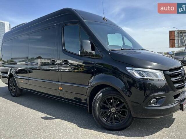 Черный Мерседес Sprinter, объемом двигателя 1.99 л и пробегом 17 тыс. км за 250000 $, фото 21 на Automoto.ua