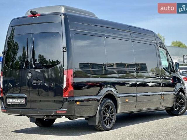 Черный Мерседес Sprinter, объемом двигателя 1.99 л и пробегом 17 тыс. км за 250000 $, фото 41 на Automoto.ua