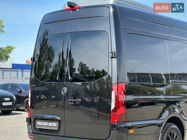 Черный Мерседес Sprinter, объемом двигателя 1.99 л и пробегом 17 тыс. км за 250000 $, фото 36 на Automoto.ua