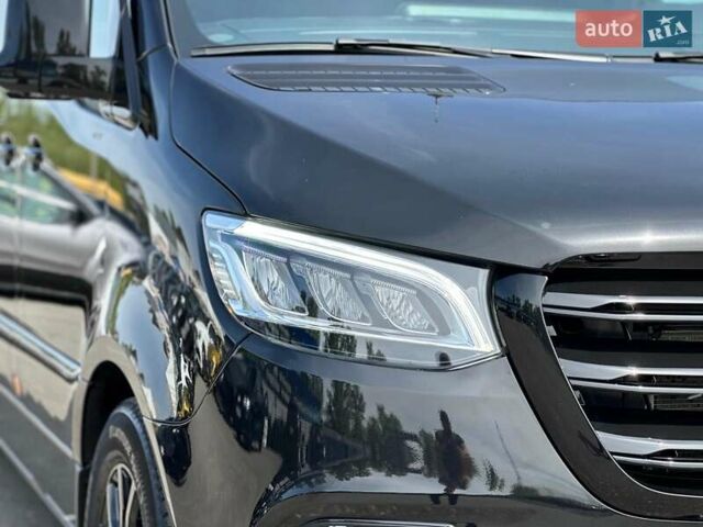 Черный Мерседес Sprinter, объемом двигателя 1.99 л и пробегом 17 тыс. км за 250000 $, фото 4 на Automoto.ua