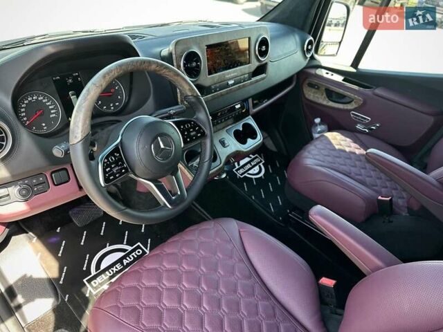 Черный Мерседес Sprinter, объемом двигателя 1.99 л и пробегом 17 тыс. км за 220000 $, фото 53 на Automoto.ua
