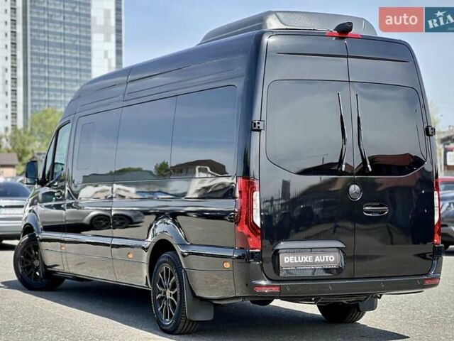 Черный Мерседес Sprinter, объемом двигателя 1.99 л и пробегом 17 тыс. км за 250000 $, фото 38 на Automoto.ua