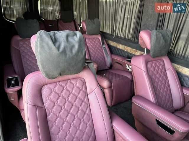 Черный Мерседес Sprinter, объемом двигателя 1.99 л и пробегом 17 тыс. км за 250000 $, фото 106 на Automoto.ua
