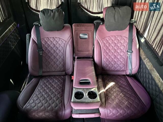 Черный Мерседес Sprinter, объемом двигателя 1.99 л и пробегом 17 тыс. км за 250000 $, фото 72 на Automoto.ua