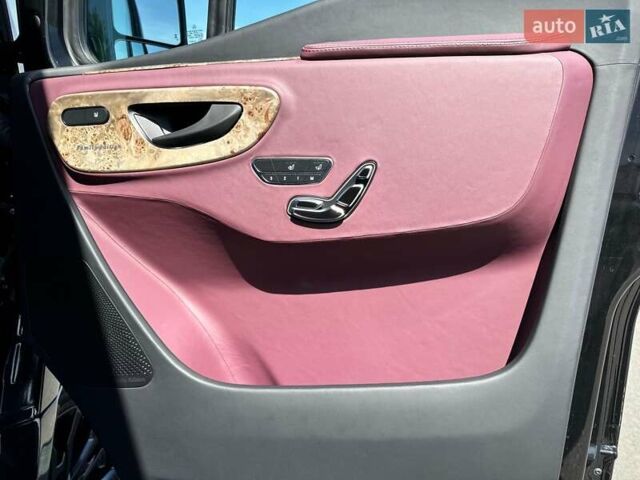Черный Мерседес Sprinter, объемом двигателя 1.99 л и пробегом 17 тыс. км за 250000 $, фото 81 на Automoto.ua