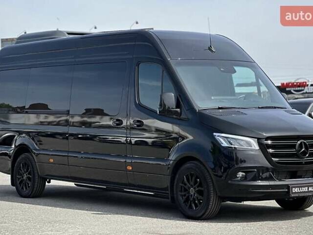 Черный Мерседес Sprinter, объемом двигателя 1.99 л и пробегом 17 тыс. км за 250000 $, фото 1 на Automoto.ua